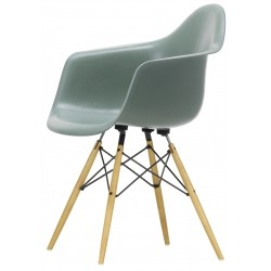 Vitra Eames DAW Lys Ahorn